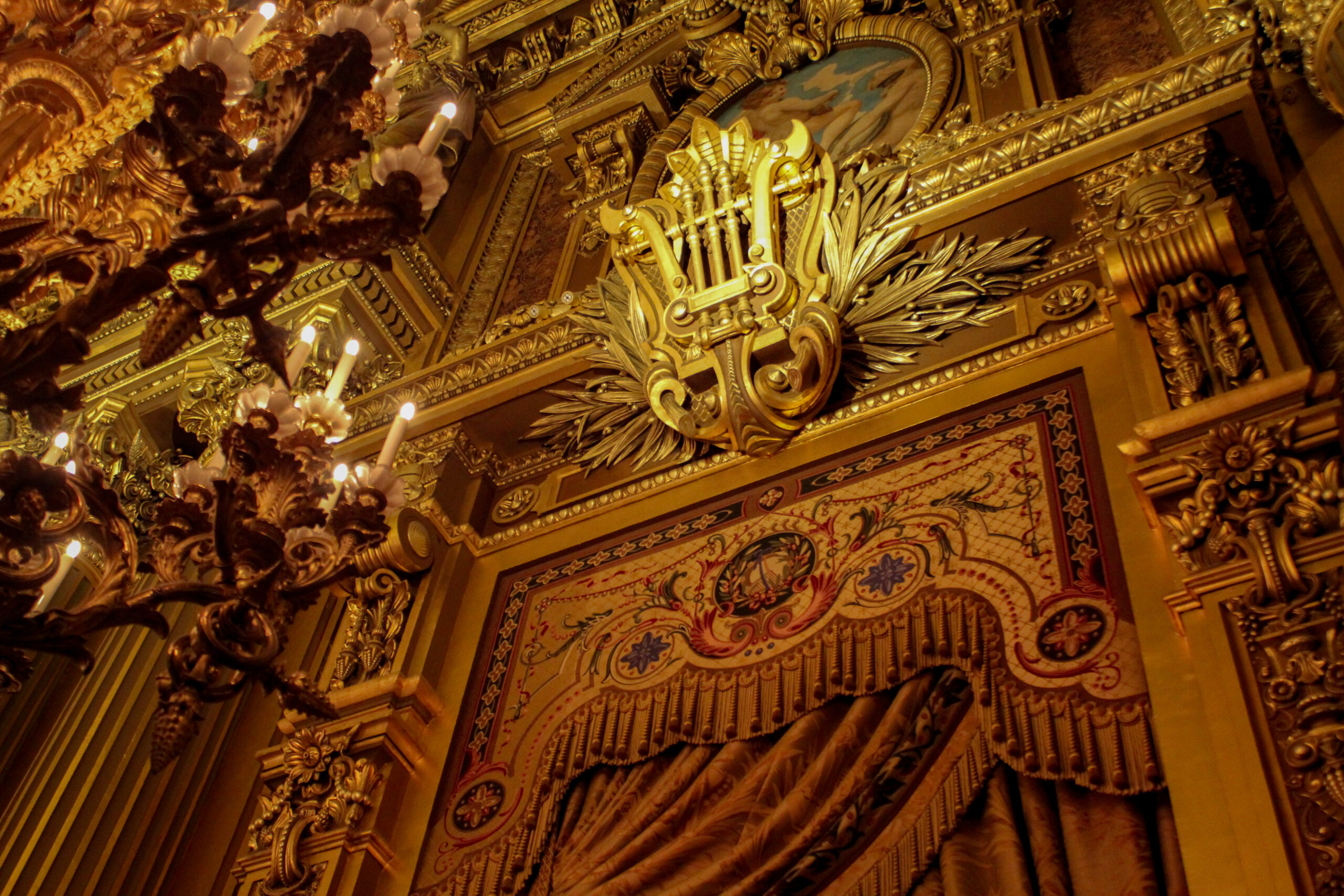 Lyre Gilt lyre in the Grand Salon of the Palais Garnier. Photo by Everhart Creative.