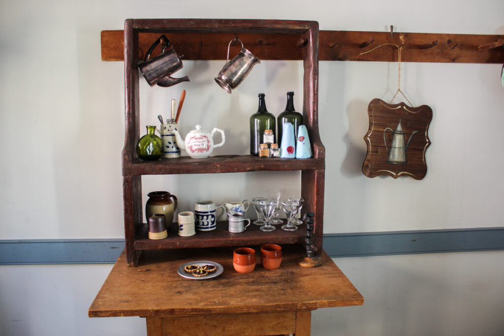18th-century coffeehouse recreation, Colonial Maryland, 1774.