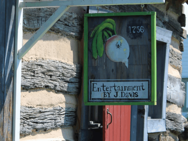 Taverns on the Appalachian Frontier