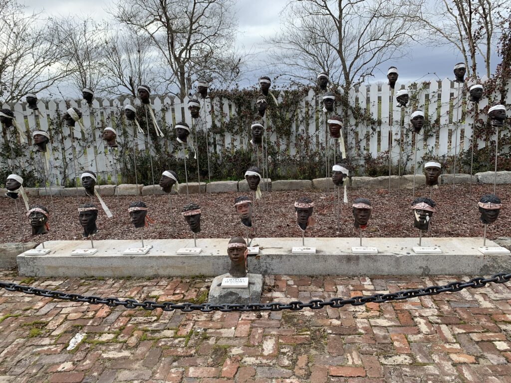 The 1811 German Coast Uprising Memorial by Woodrow Nash, photo by Renée Ater, courtesy of Contemporary Monuments to the Slave Past.